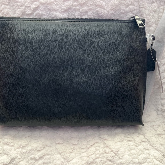 Coach Elegant Black Leather Bag